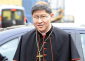 El cardenal Luis Antonio Tagle, conocido por su cercanía con los más vulnerables, es uno de los principales nombres en las conversaciones sobre el próximo papa.