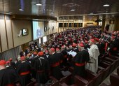 Cardenales reunidos para conocer quienes entrarán en la Capilla Sixtina
