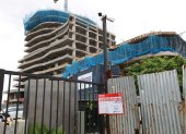 El proyecto The Hills está siendo construido en Puerto Santa Ana, en el norte de Guayaquil. En el sitio se registró un accidente en el que seis obreros resultaron heridos.