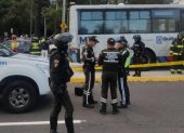 Un policía falleció tras ser atropellado por el Ecovía en el centro de  Quito