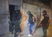 Policía ejecutó allanamientos en el suburbio de Guayaquil.