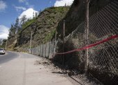 El Municipio de Quito ejecuta la instalación de más de 12.600 metros cuadrados de mallas de acero de alta resistencia, ancladas directamente en la ladera