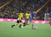 Barcelona SC y Emelec chocan en la fecha 13 de la LigaPro 2025.