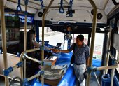 El transporte público ofrece el servicio en horarios especiales durante el feriado.