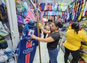 La venta de camisetas del PSG aumentó en la ciudad natal del zaguero.