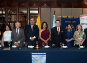 Yu shan Tai, Diana Coello,  Alemania González, Germán Yépez, Juan Luis Aguirre, Tanya de Aguirre, Tomás Mosquera, María Delia García, Teresa Farah de Áurea y Alicia Gómez.