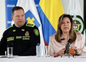La fiscal general de Colombia, Luz Adriana Camargo, habla junto al director general de la Policía, Carlos Fernando Triana, durante una rueda de prensa este 9 de junio de 2025, en Bogotá (Colombia).