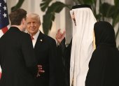 Elon Musk y Donald Trump, antes de una cena de estado en el Palacio de Lusail en Doha el 14 de mayo de 2025.