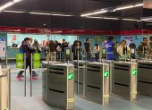 El Metro de Quito realiza a diario un promedio de 175.000 viajes, a través de 15 estaciones entre El Labrador y Quitumbe.