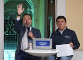 Jorge Jaramillo (d) envió su carta de renuncia al cargo de gerente de Emaseo al alcalde de Quito, Pabel Muñoz.