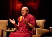 Matthieu Ricard durante una conferencia en Bruselas en octubre del 2024