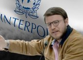 Hay una solicitud de difusión roja de Interpol vigente contra Augusto Verduga.