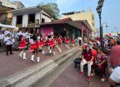 En las escalinatas del cerro Santa Ana, se presentó un acto cívico para dar la apertura a las fiestas de julio.