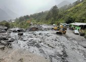 La vía Cuenca- Paute- Guarumales está cerrada por el aluvión ocurrido en Amalauza.
