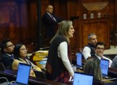 La asambleísta correísta Verónica Íñiguez mencionó, uno por uno, a los legisladores de Pachakutik.