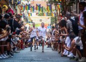 Las aceras de la calle Pelayo en Chueca han vuelto a abarrotarse de público para asistir a la Carrera de Tacones.