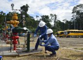 Trabajos en pozos de petróleo en Ecuador.