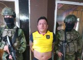 El ciudadano aprehendido fue identificado como Rudy Orlando Calva, alias Finalín, quien posee una boleta de captura vigente por varios delitos.