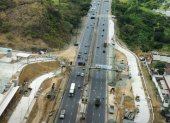 Se construye un paso elevado junto a la nueva Terminal Terrestre de vía a la costa