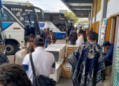 Transportistas exigen control a informales en el terminal terrestre de Latacunga.