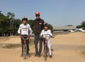 Pablo y Joaquín Verdezoto Viteri representarán a Ecuador en el Mundial de BMX Racing 2025 en Dinamarca