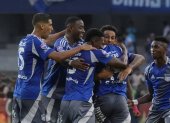 Jugadores de Emelec celebraron la victoria ante Mushuc Runa en el Capwell.