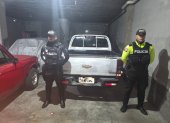 En otro operativo en Carcelén, la Policía recuperó dos vehículos reportados como robados.