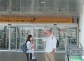 CIERRE DEL AEROPUERTO POR TRABAJOS DE REPARACIÓN DE LA PISTA DE ATERRIZAJE | MAQUINARIAS Y TRABAJADORES REALIZAN LA REPAVIMENTACIÓN | POCOS PASAJEROS EN LA TERMINAL AÉREA ANTE EL CIERRE DE VUELOS |
AEROPUERTO SIN VUELOS POR MANTENIMIENTO EN LA PISTA.... FD: MIGUEL CANALES... 31-08-2019