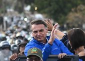 Jair Bolsonaro y su esposa Michelle Bolsonaro participan en el encuentro anual de motociclistas del Capital Moto Week.