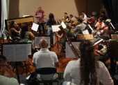 Ensayo. Los músicos se están alistando para su debut el miércoles
