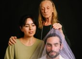 Los 3 personajes principales de la obra de teatro, Aura, del director Eduardo Muñoa