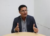 Gonzalo Ortega dialoga con EXPRESO en torno a las denuncias de cortes de agua.