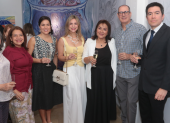 Martha Rodríguez, Lola Márquez, María Mónica Romero, Andrea de Brito, Mónica de Romero, Saidel Brito y Dennis Romero.