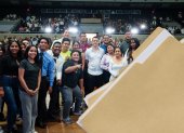 Miles de jóvenes intentaron registrarse al programa pese a las fallas del sistema digital