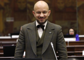 Andrés Castillo, asambleísta de ADN, conocido por el uso de sátira contra adversarios políticos.