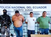Tres sujetos fueron detenidos por la Policía Nacional en el operativo de rescate de tres personas secuestradas en Durán.