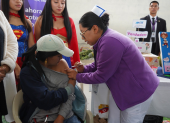 En una vacunación contra COVID-19, realizada por personal del Ministerio de Salud.