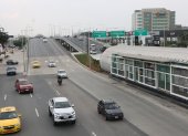 Los pasos a desnivel que el Municipio de Guayaquil inauguró este 2025 en la intersección de avenida de las Américas e Isidro Ayora, en el norte.