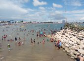 En General Villamil Playas ha disminuido la presencia de salvavidas, quienes denunciaron que no tienen recursos.