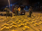 El Ejército informó este 8 de septiembre sobre la incautación de 800 bloques de marihuana y la detención de dos ciudadanos colombianos
