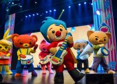 Los personajes de Plim Plim en concierto.