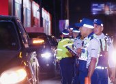 Diez conductores detenidos en Guayaquil por alcohol en operativos de la ATM.