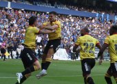 Joaquín Valiente celebrando su gol para Barcelona ante Emelec en el Clásico del Astillero.