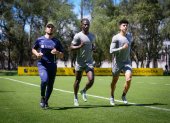 Los jugadores albos en uno de sus últimos entrenamientos en la capital.