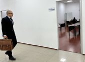 Osiris Sánchez, abogado del asambleísta Sergio Peña, asistió a la audiencia de juicio del caso Danubio. Él defiendo a otros dos procesados también.