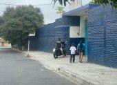Afuera de esta unidad educativa, en la cooperativa Julio Cartagena, en el sector de la Juan Montalvo, se registró la pelea.