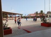 Madres de familia dijeron sentirse aliviadas con el retorno a clases presenciales en Playas, debido a que los problemas de conexión complican el aprendizaje en casa.