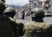 El coordinador de Pachakutik y exdirigente de la Conaie denunció la presencia de tanquetas y fuerte resguardo policial en Latacunga.