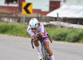 Nahomi Játiva, de 16 años, fue la primera ecuatoriana en pista del Mundial.