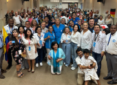 Luisa González estuvo en Bélgica, en una reunión con la militancia y Rafael Correa, en agosto 2025.